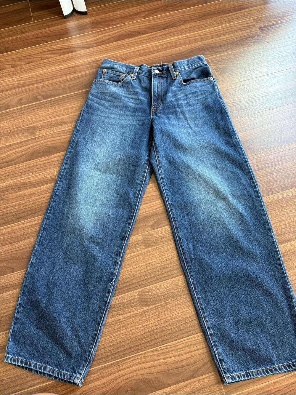 Levi Baggy Dad Jeans. W28 L32